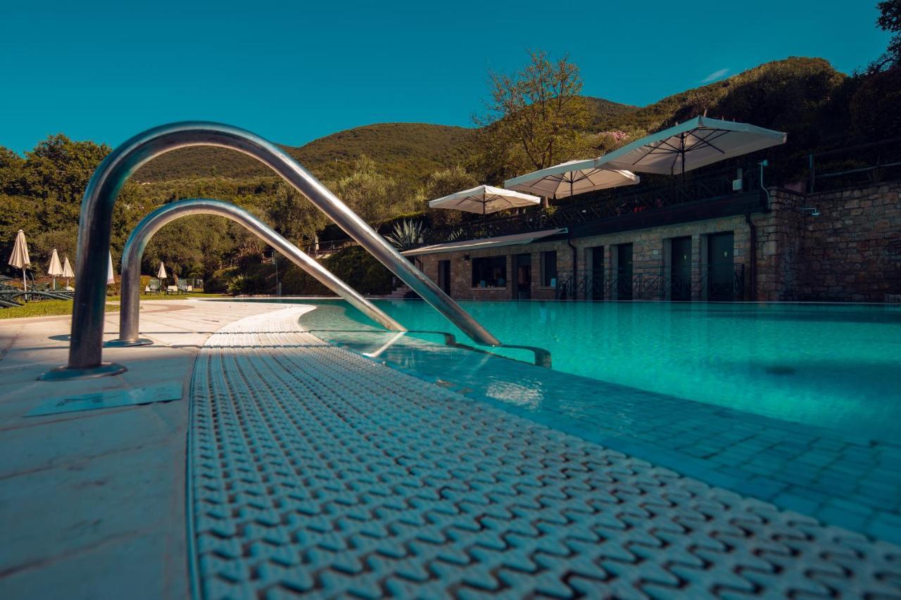 Domina Borgo Degli Ulivi - Garda Lake Gardone Riviera Exterior photo