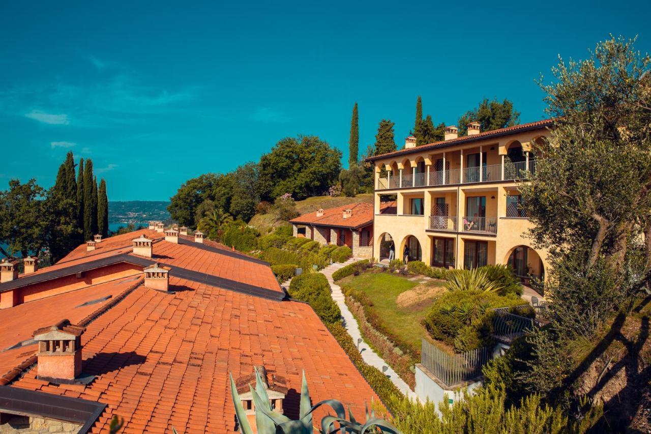 Domina Borgo Degli Ulivi - Garda Lake Gardone Riviera Exterior photo