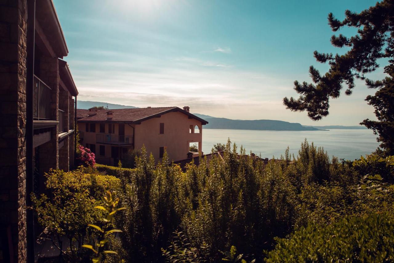 Domina Borgo Degli Ulivi - Garda Lake Gardone Riviera Exterior photo