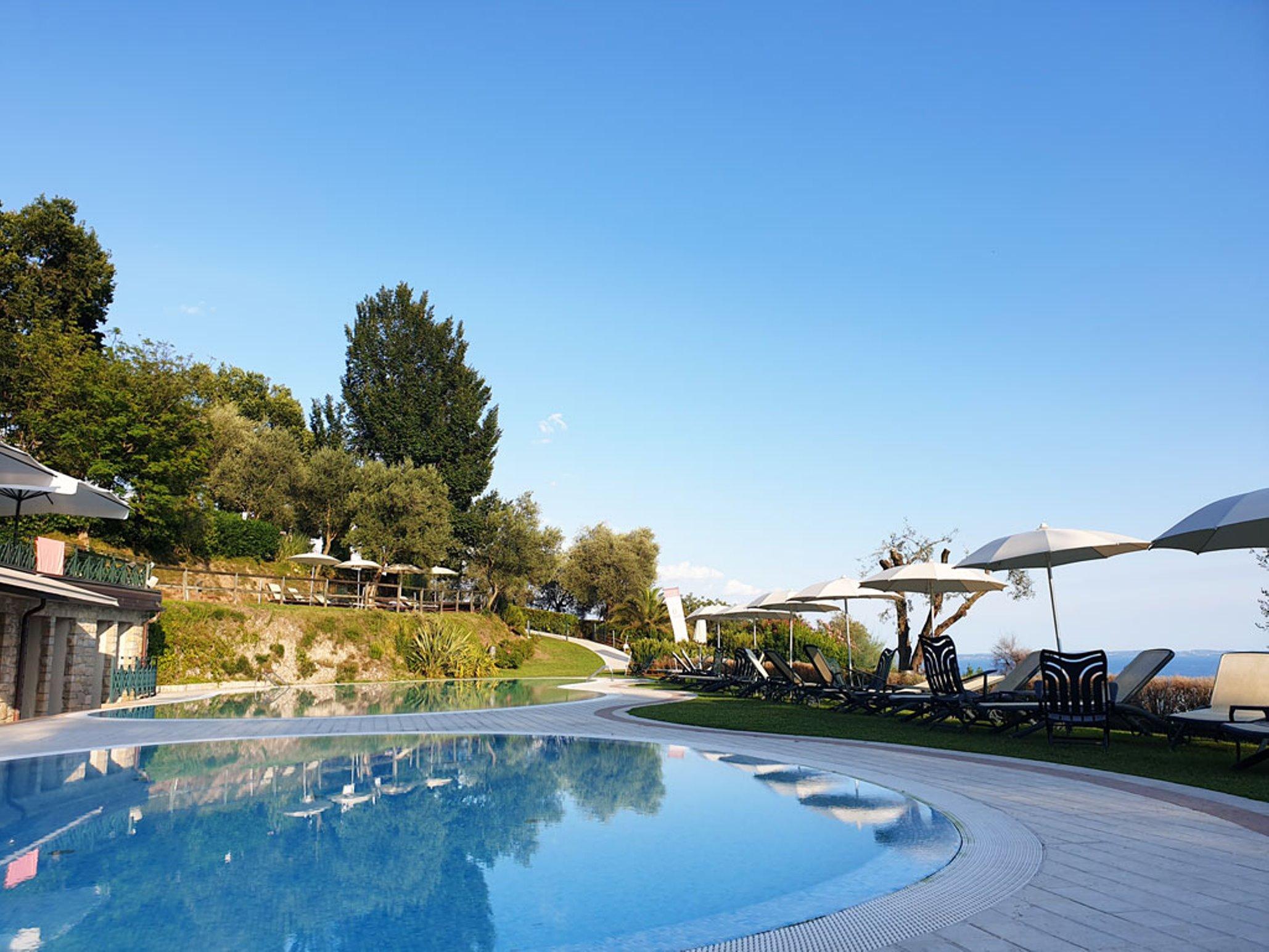 Domina Borgo Degli Ulivi - Garda Lake Gardone Riviera Exterior photo