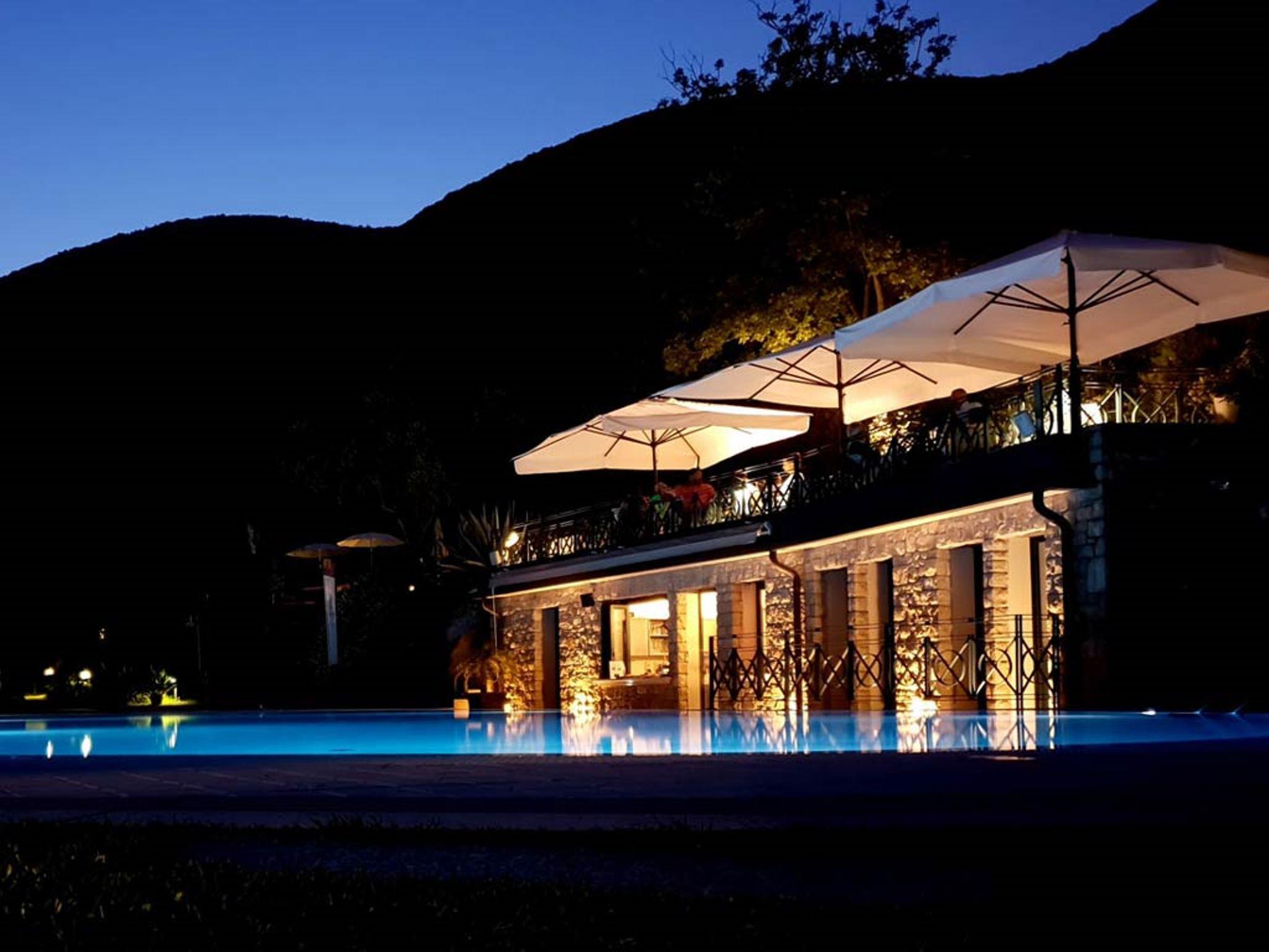 Domina Borgo Degli Ulivi - Garda Lake Gardone Riviera Exterior photo